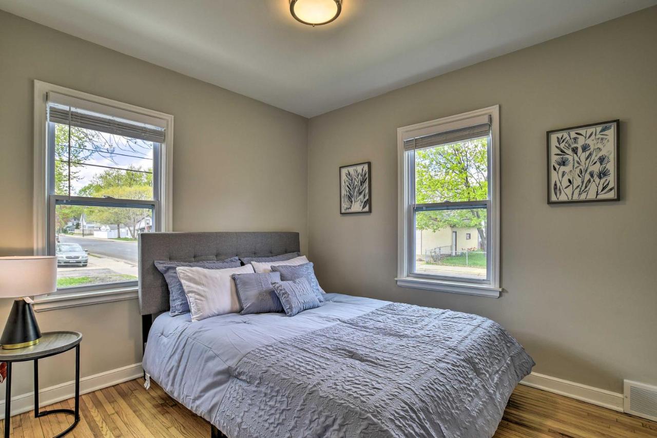 Mpls Duplex With Wifi And Kitchen 5 Mi To Dtwn! Villa Minneapolis Exterior photo